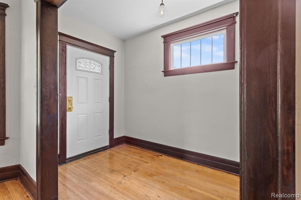 7501 DUNEDIN Street, Detroit, MI 48206 — Photo 2