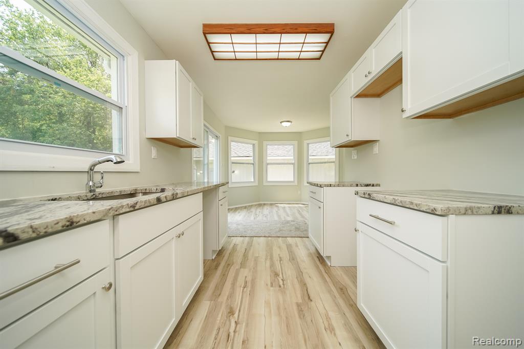 4865 Huston Drive, Lake Orion, MI — Photo 14