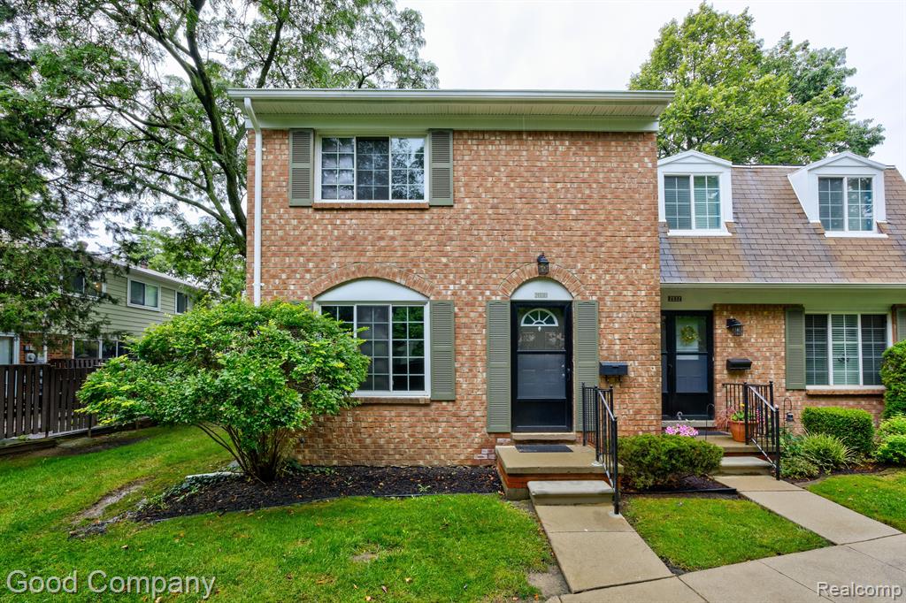 2030 WICKHAM Street, Royal Oak, MI 48073 — Photo 39