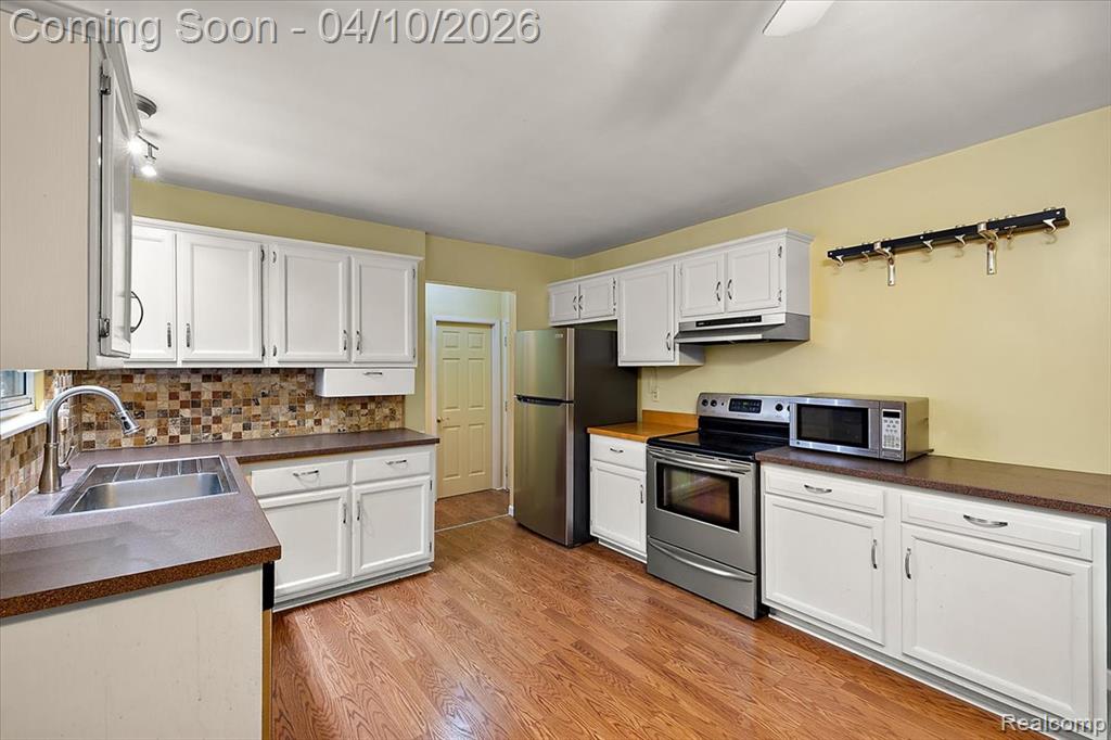 19246 Todd Drive, Clinton Twp, MI 48038 — Photo 8