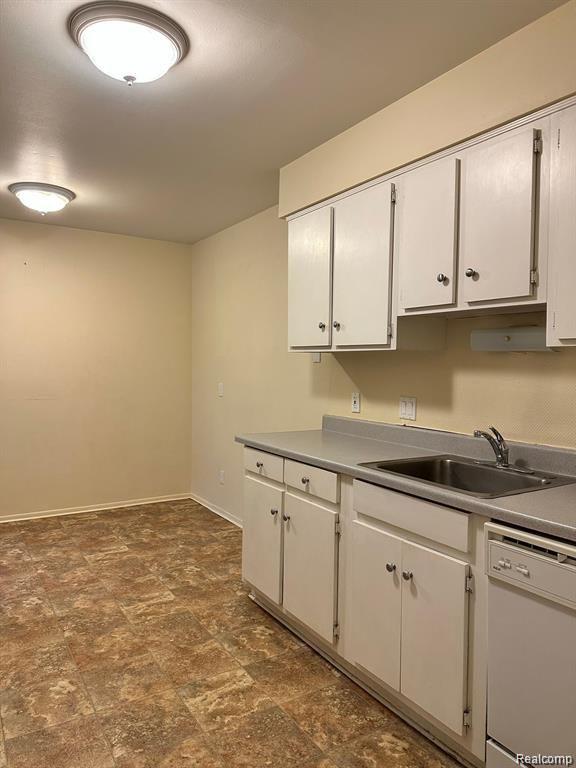509 E UNIVERSITY Drive, 503, Rochester, MI 48307 — Photo 12