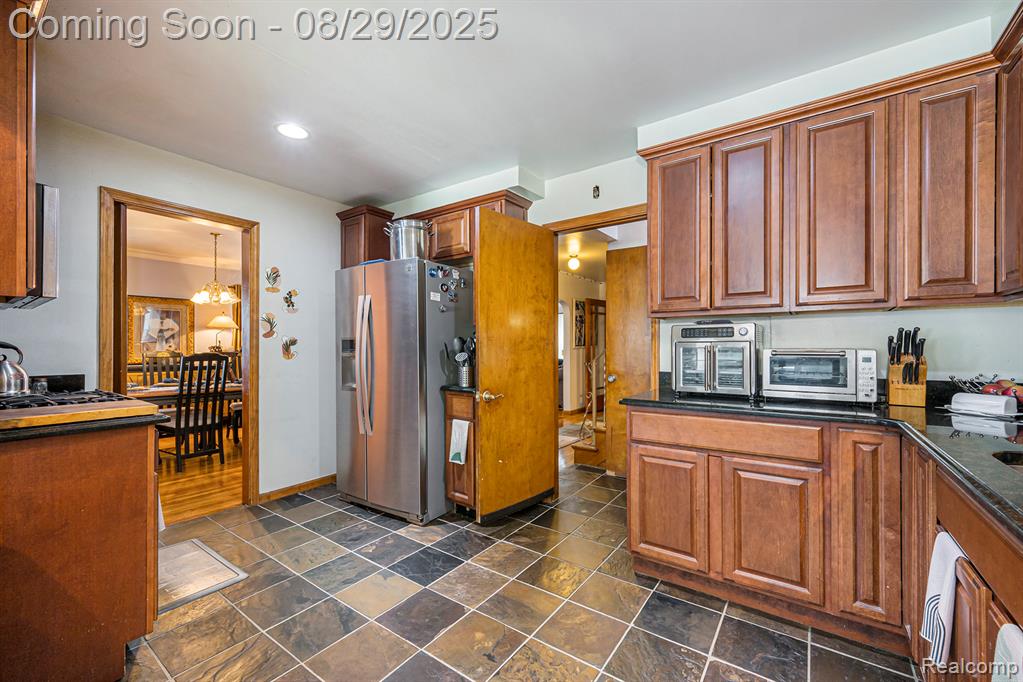 8143 Sirron Street, Detroit, MI 48234 — Photo 9