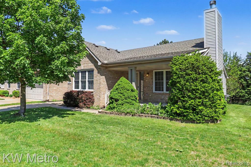 41273 Greenspire Drive, Clinton Twp, MI 48038 — Photo 5