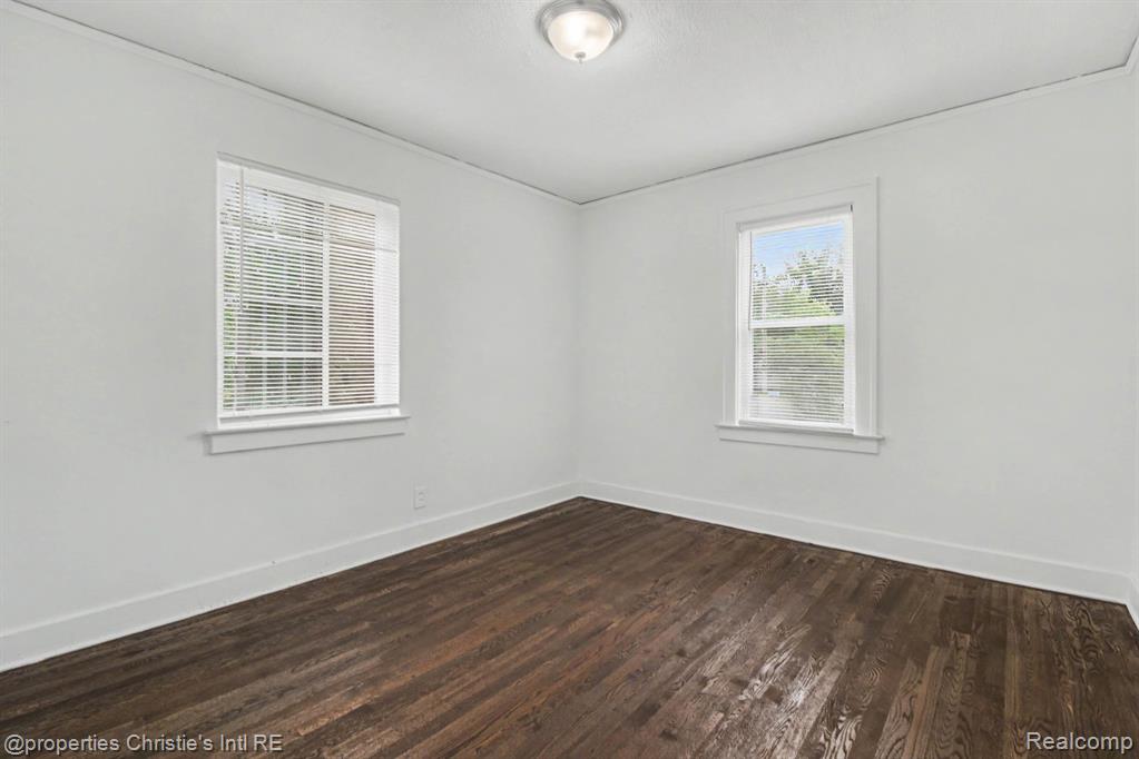 5911 YORKSHIRE Road, Detroit, MI 48224 — Photo 9