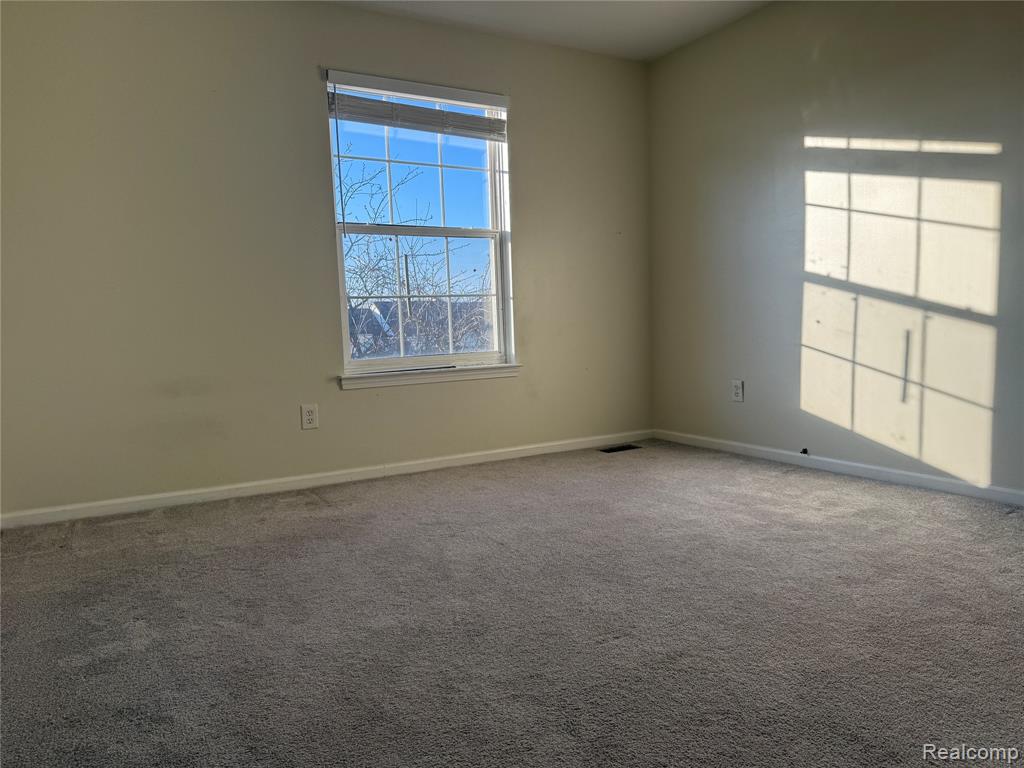 4377 Brighton Drive, Grand Blanc, MI 48439 — Photo 24