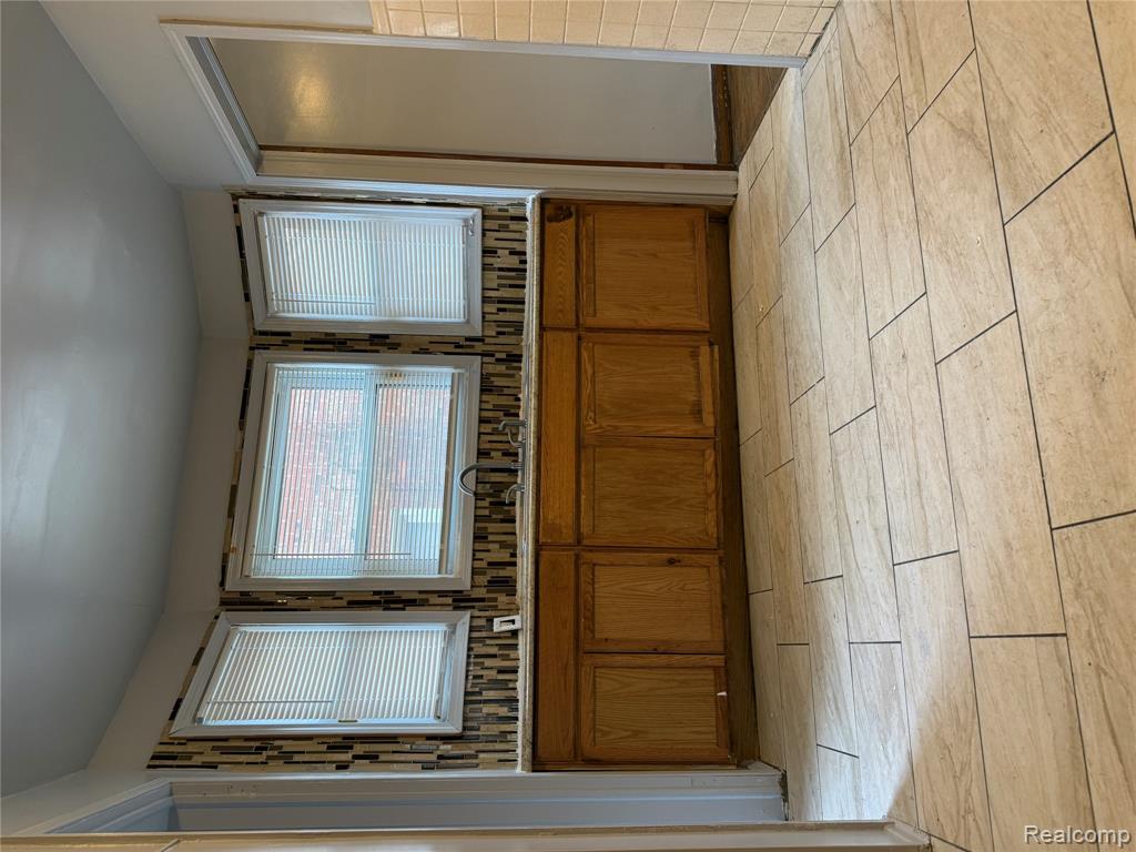 10318 Beaconsfield Street, Detroit, MI 48224 — Photo 18
