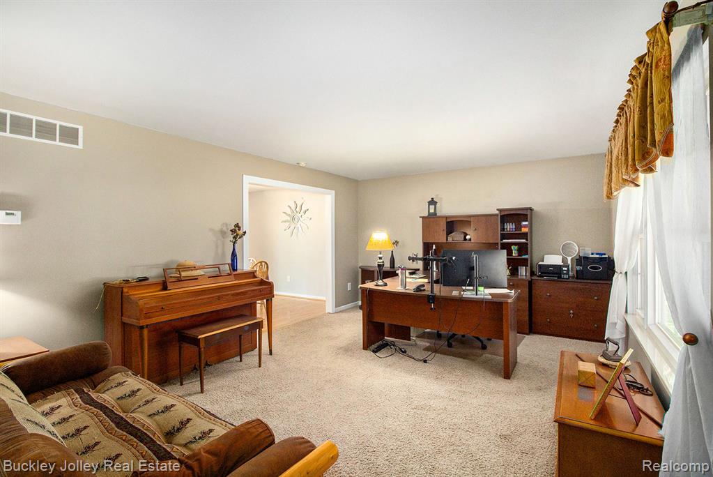 8900 Rickett Road, Brighton, MI 48116 — Photo 14