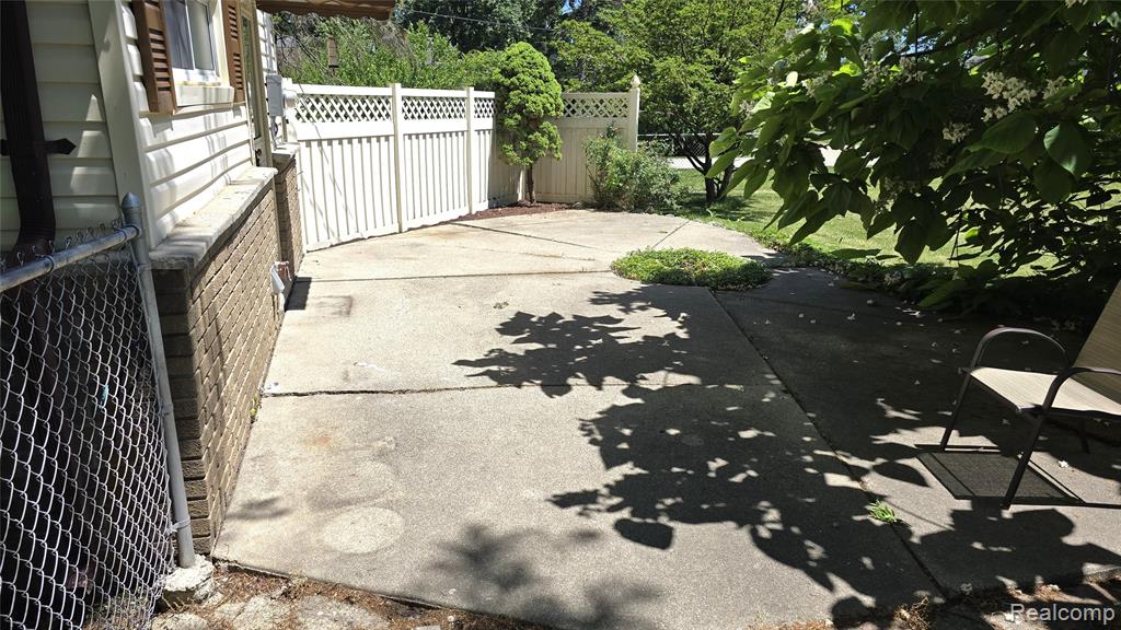 7993 CHURCH Road, Grosse Ile, MI 48138 — Photo 24