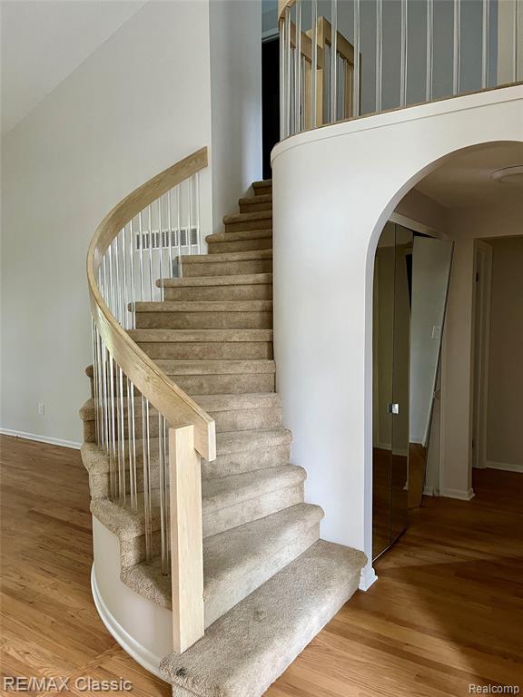 7663 Danbury Circle, West Bloomfield, MI — Photo 19