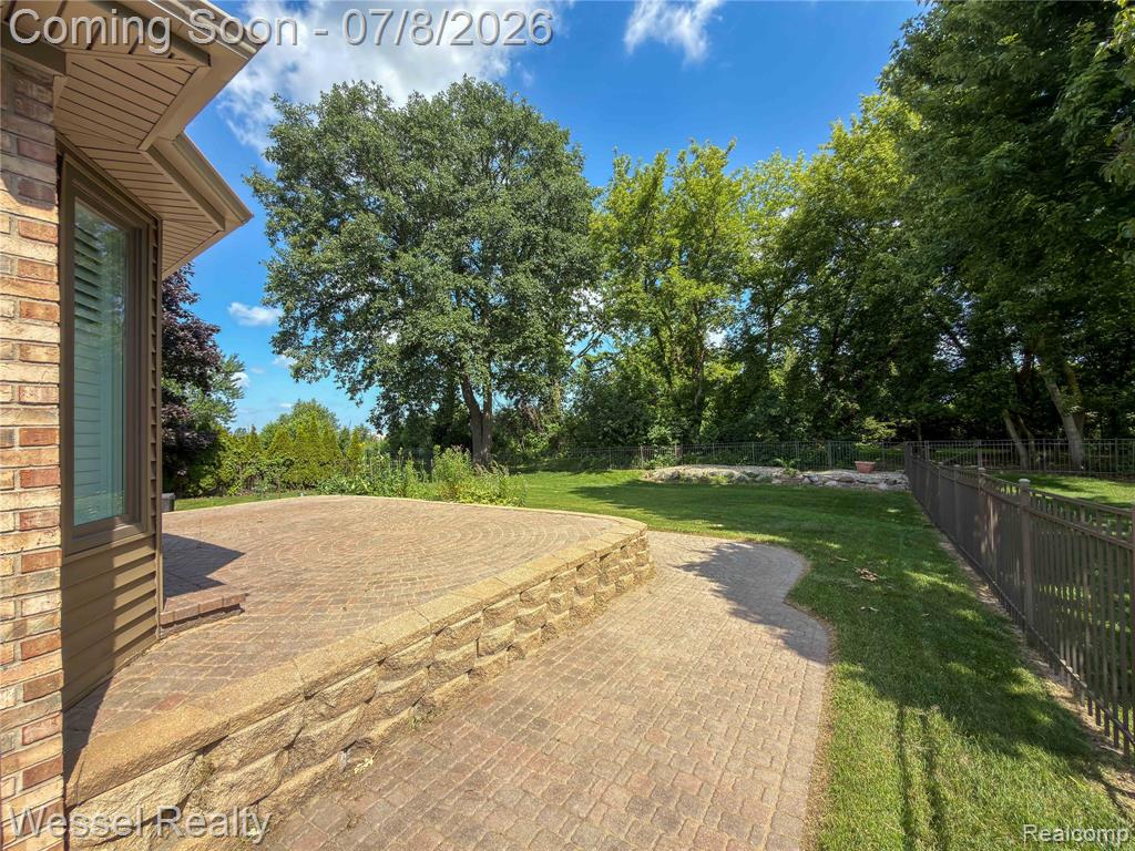 17575 Rocco Drive, Macomb, MI 48044 — Photo 39