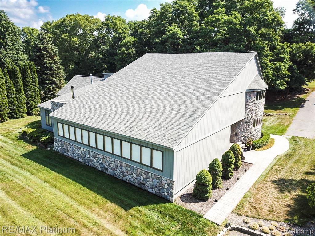 5160 Fenton Road, Fenton, MI 48430 — Photo 2