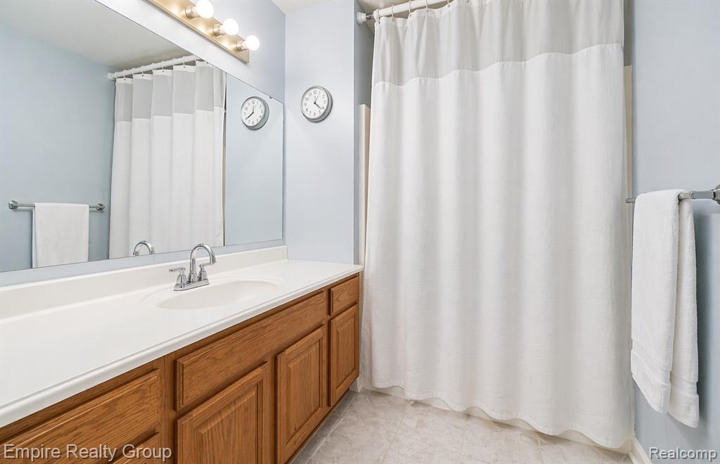 23840 Brentwood Drive, Trenton, MI 48183 — Photo 13