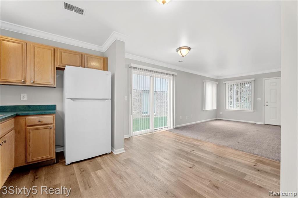 23313 Stromp Court, Trenton, MI 48183 — Photo 6