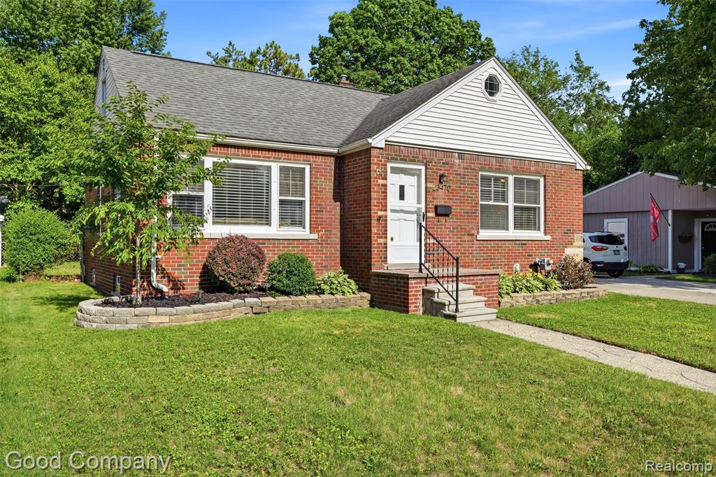 23470 Oneida Street, Oak Park, MI 48237 — front exterior