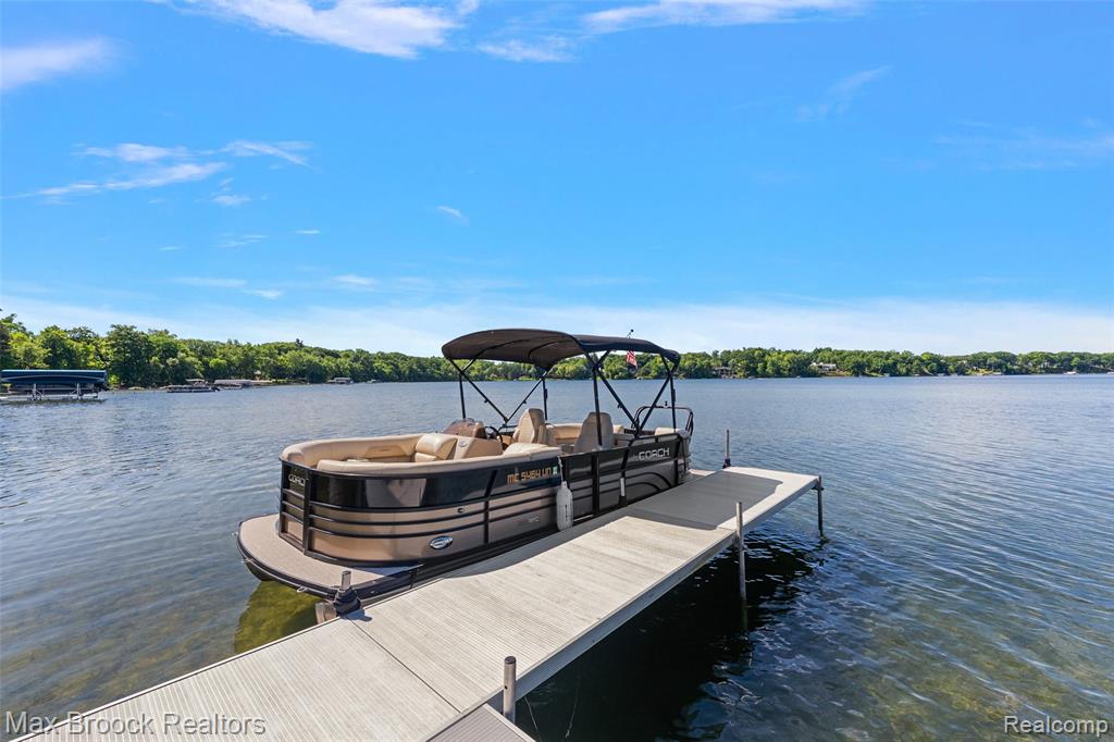 4875 Old Orchard Trail, Orchard Lake Village, MI 48324 — Photo 4