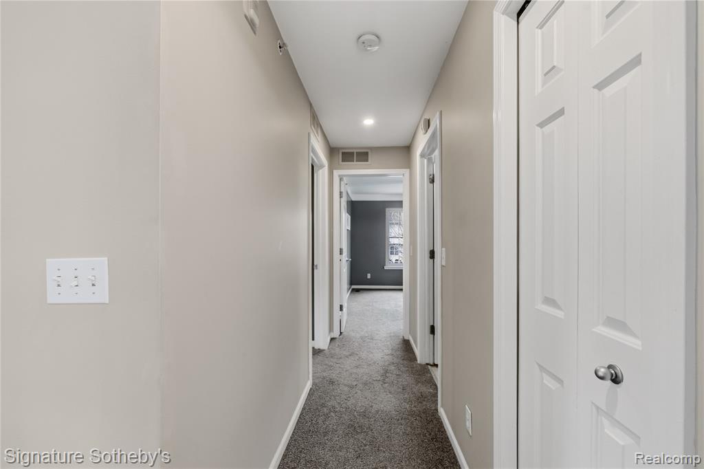 601 Village Lane, Milford, MI 48381 — Photo 38