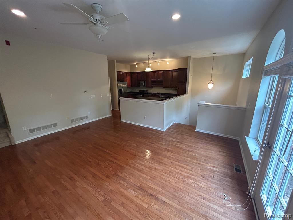 39798 ROCKCREST Circle, Northville, MI — Photo 6