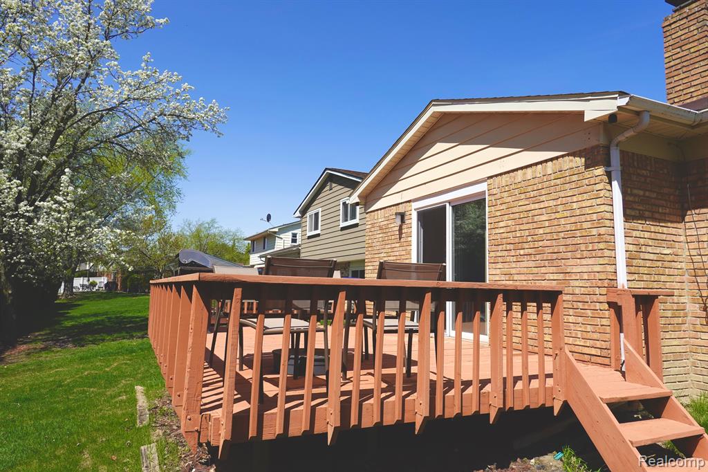 41425 GREENWOOD Drive, Canton, MI 48187 — Photo 19