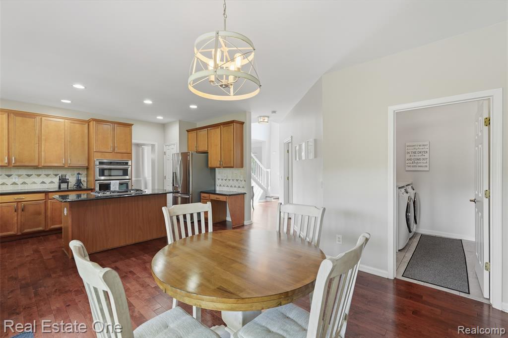 5097 Birkdale Drive, Commerce Twp, MI 48382 — Photo 18