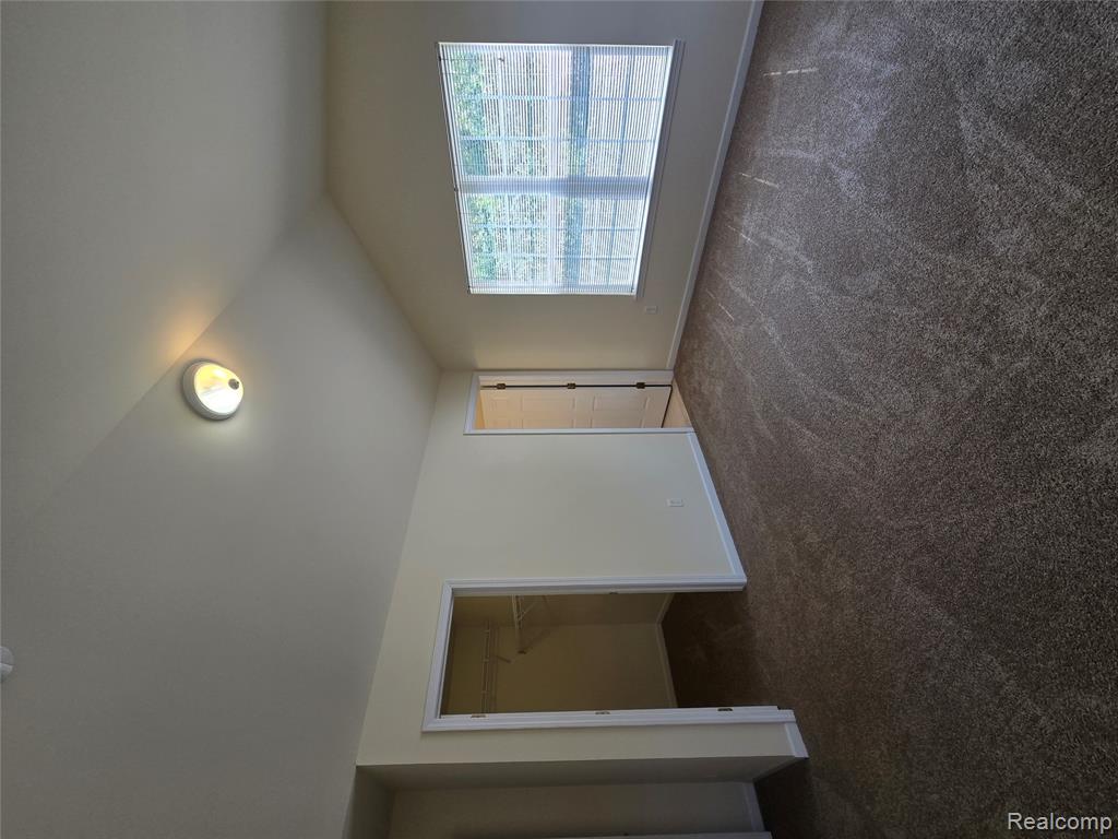 27640 Hidden Oaks Drive, Trenton, MI 48183 — Photo 12