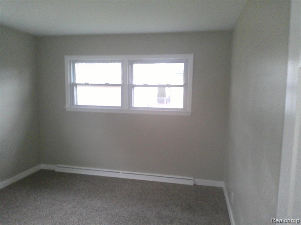 4502 Huckleberry Lane, Flint, MI 48507 — Photo 18