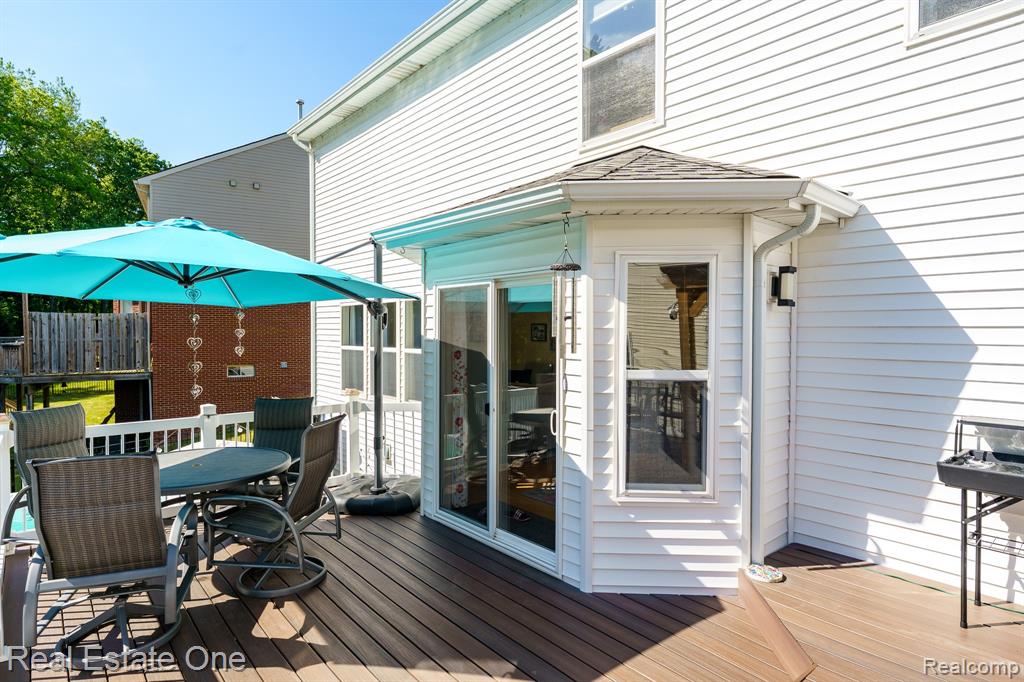 442 Ridgewood Drive S, Ortonville, MI 48462 — Photo 41