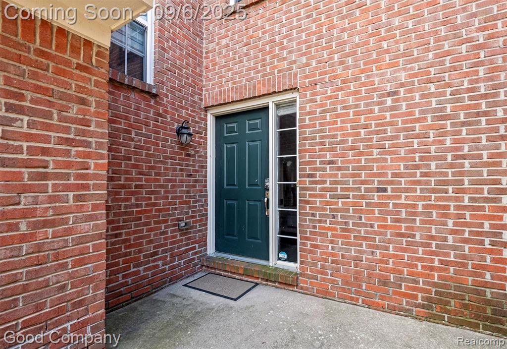 308 James Circle, Royal Oak, MI 48067 — Photo 5