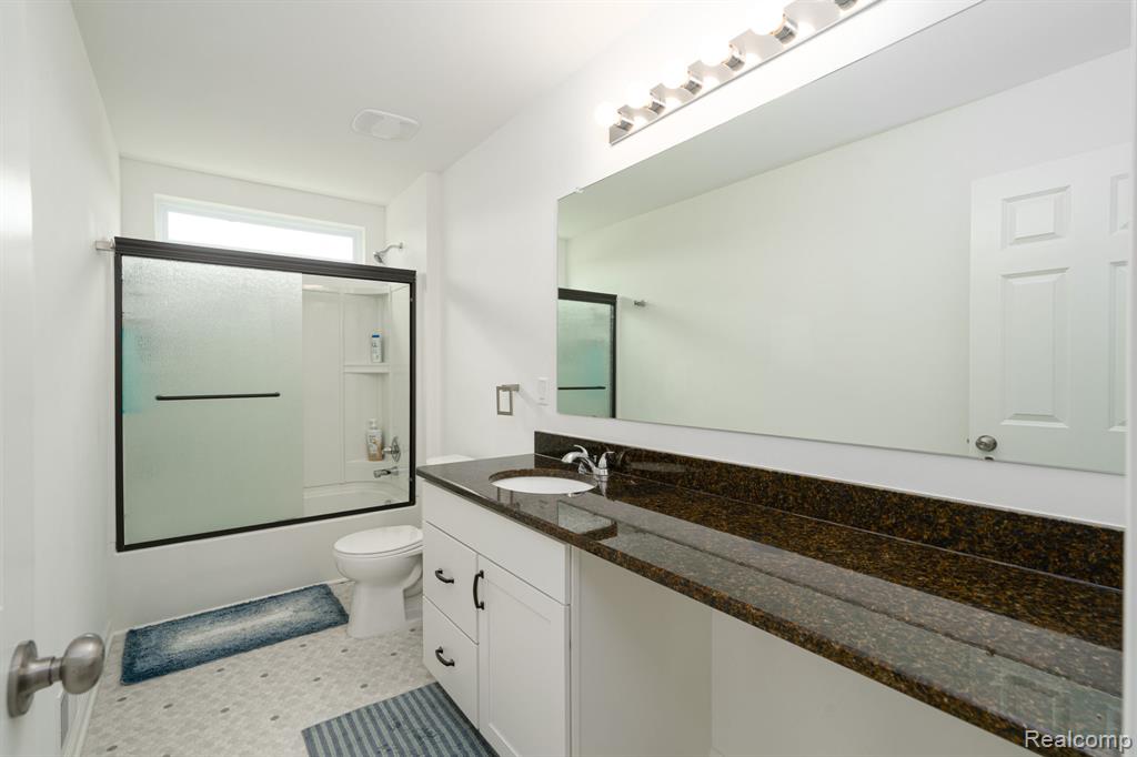 48904 Carnegie Way, Macomb, MI 48042 — Photo 29