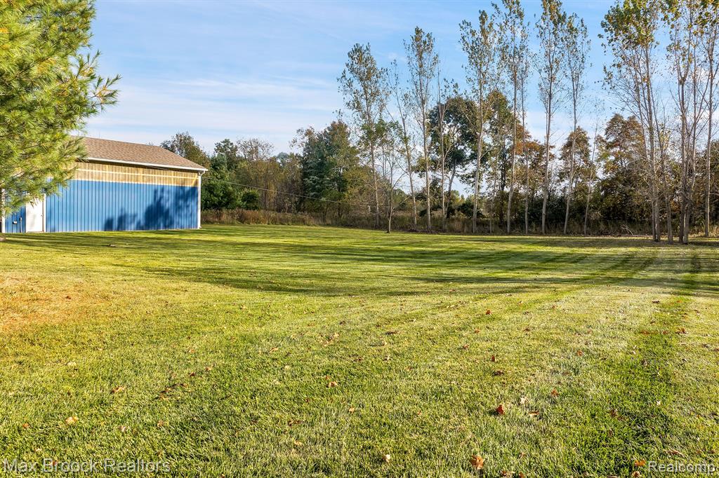 6300 HAZARD Road, Fenton, MI 48430 — Photo 30