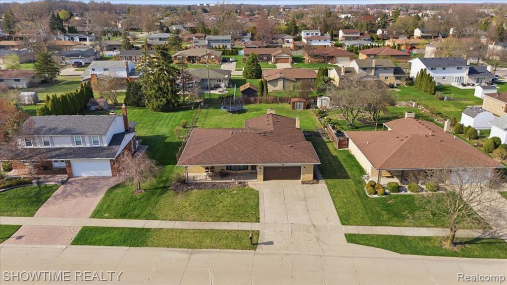 16515 Cederama Drive, Clinton Twp, MI 48038 — Photo 39
