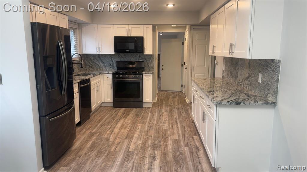 4799 Stoddard Drive, Troy, MI 48085 — Photo 29