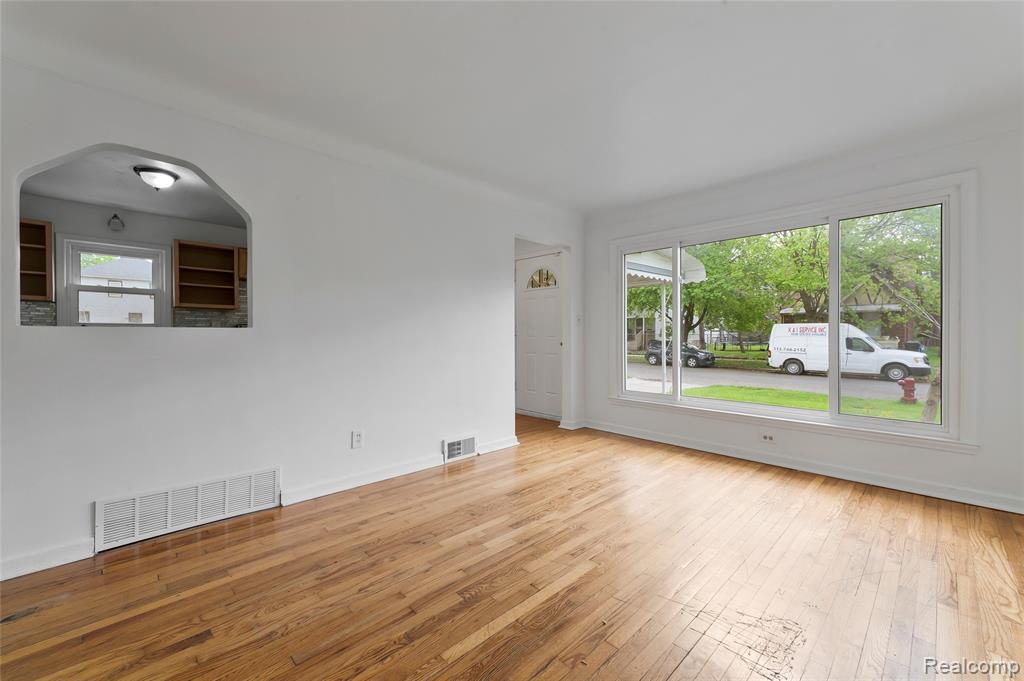 19674 Irvington Street, Highland Park, MI 48203 — Photo 7
