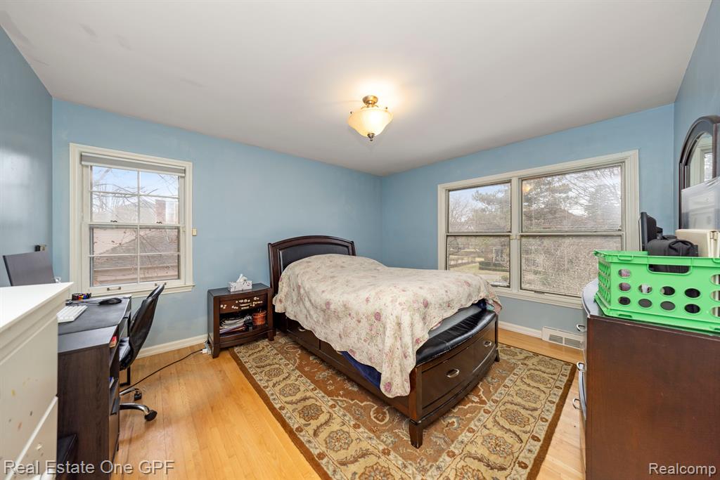 6 ELMSLEIGH Lane, Grosse Pointe, MI 48230 — Photo 30