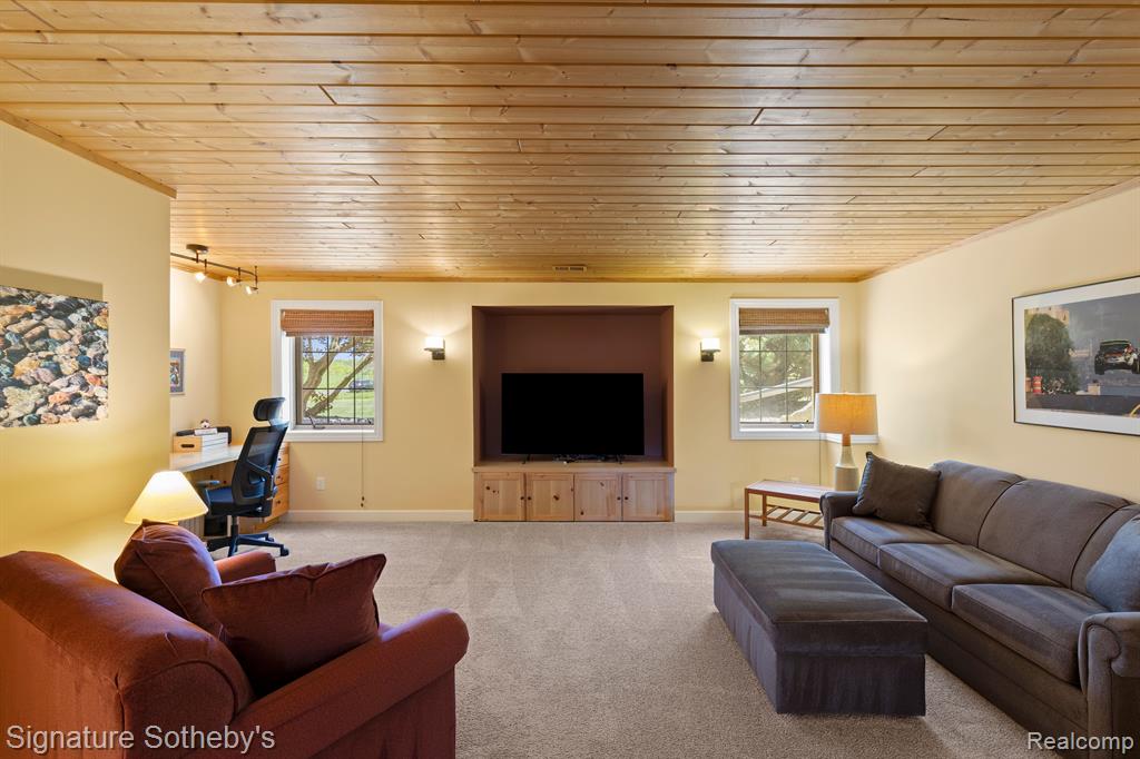 4893 HIGH MEADOW Lane, Ann Arbor, MI 48103 — Photo 27