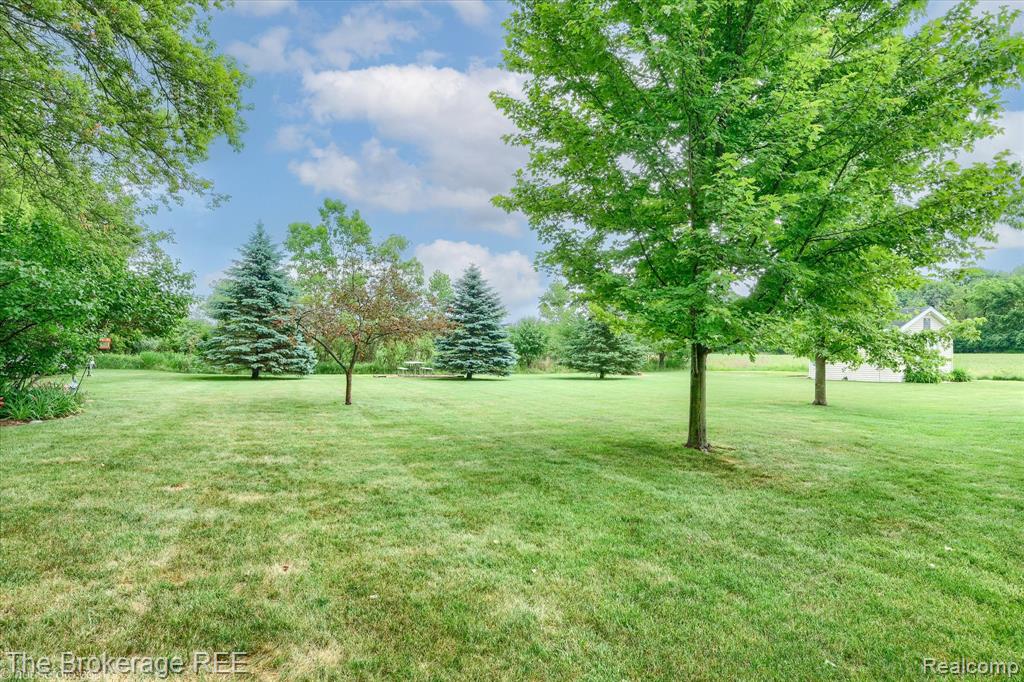 4432 N Belsay Road, Flint, MI 48506 — Photo 19