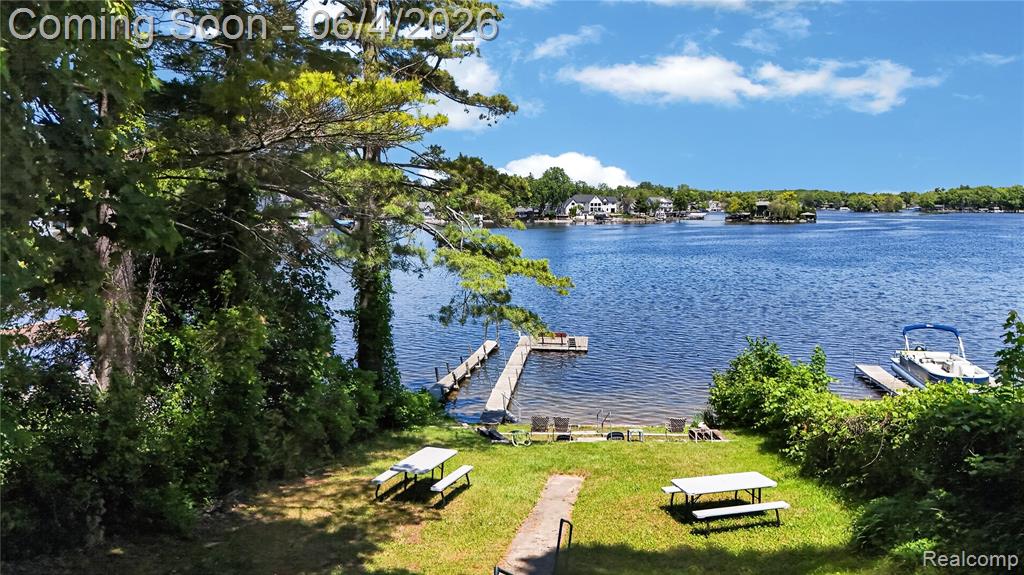 760 Heights Road Road, Lake Orion, MI 48362 — Photo 5