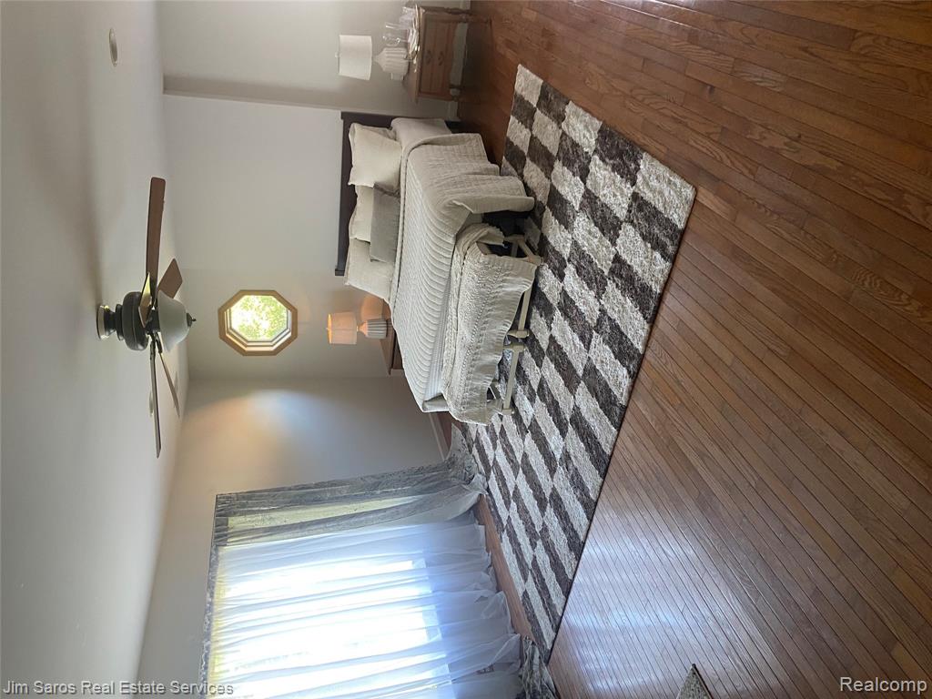 935 S Brys Drive, Grosse Pointe Woods, MI 48236 — Photo 12