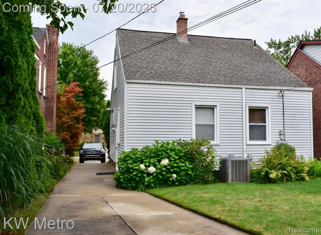 619 N ELIZABETH Street, Dearborn, MI 48128 — Photo 14