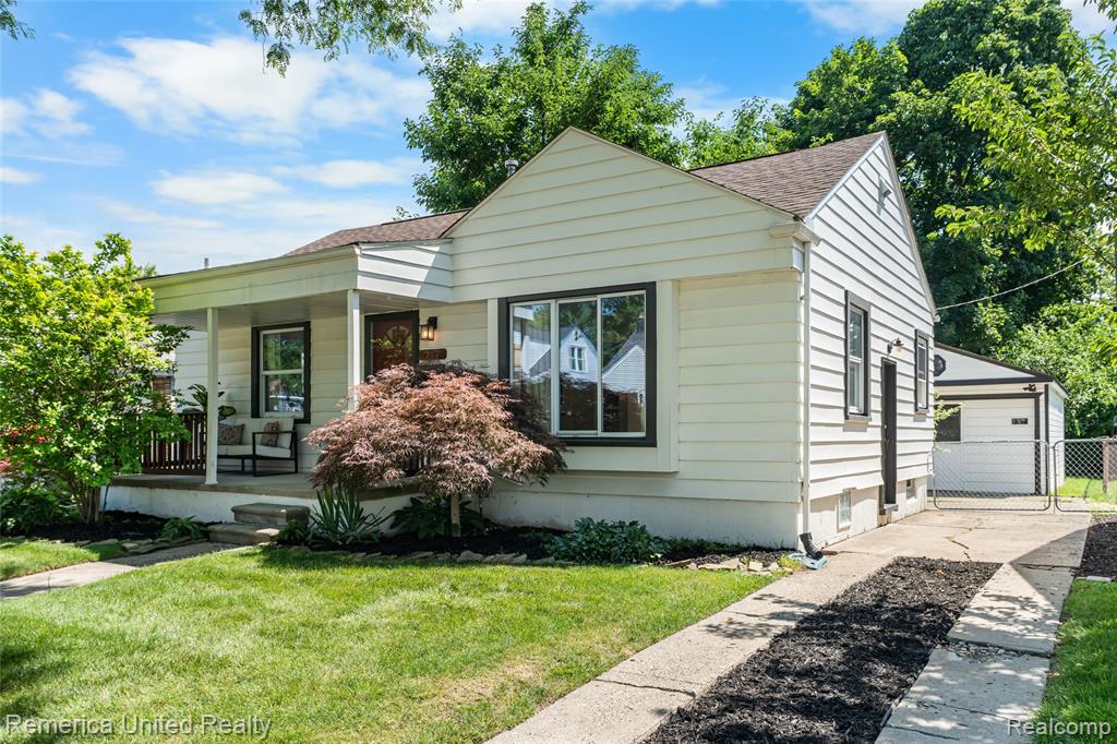 717 S Edgeworth Avenue, Royal Oak, MI 48067 — Photo 4