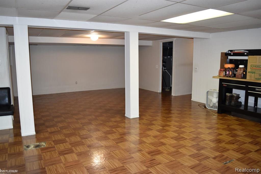29265 Van Laan Drive, Warren, MI 48092 — Photo 23