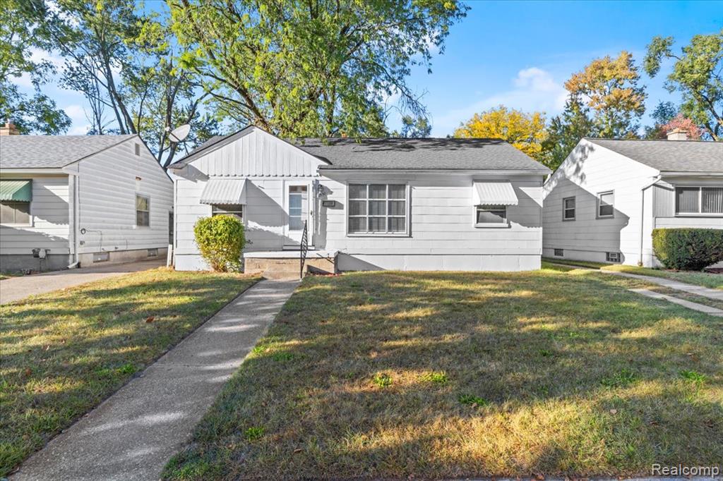 22530 Leewin Street, Detroit, MI 48219 — front exterior