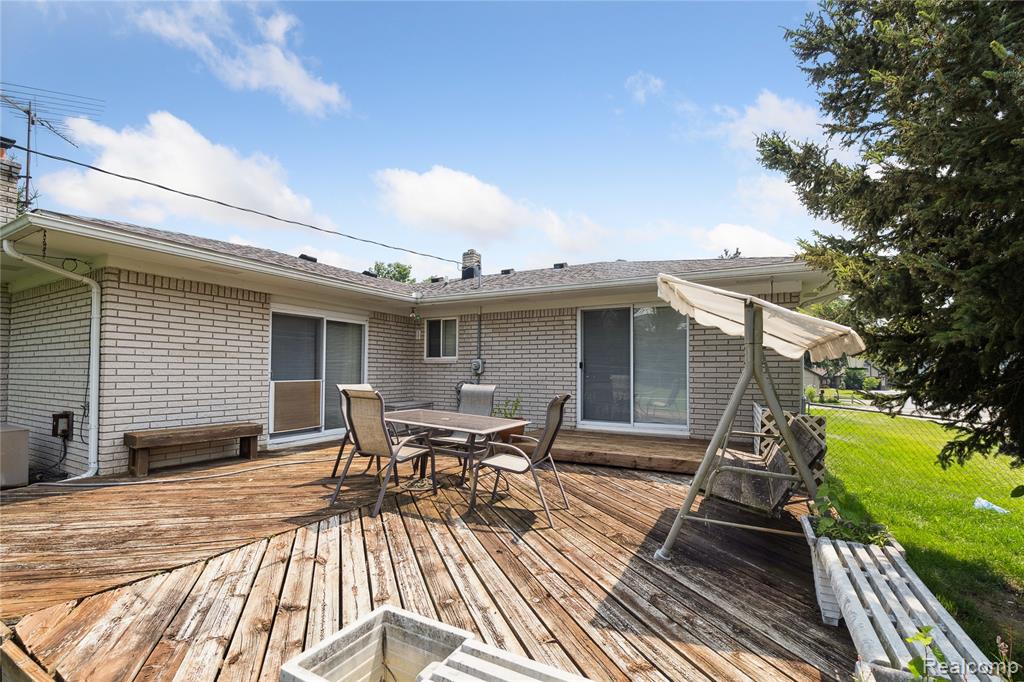 8268 Cooley Beach Drive, White Lake, MI — Photo 41