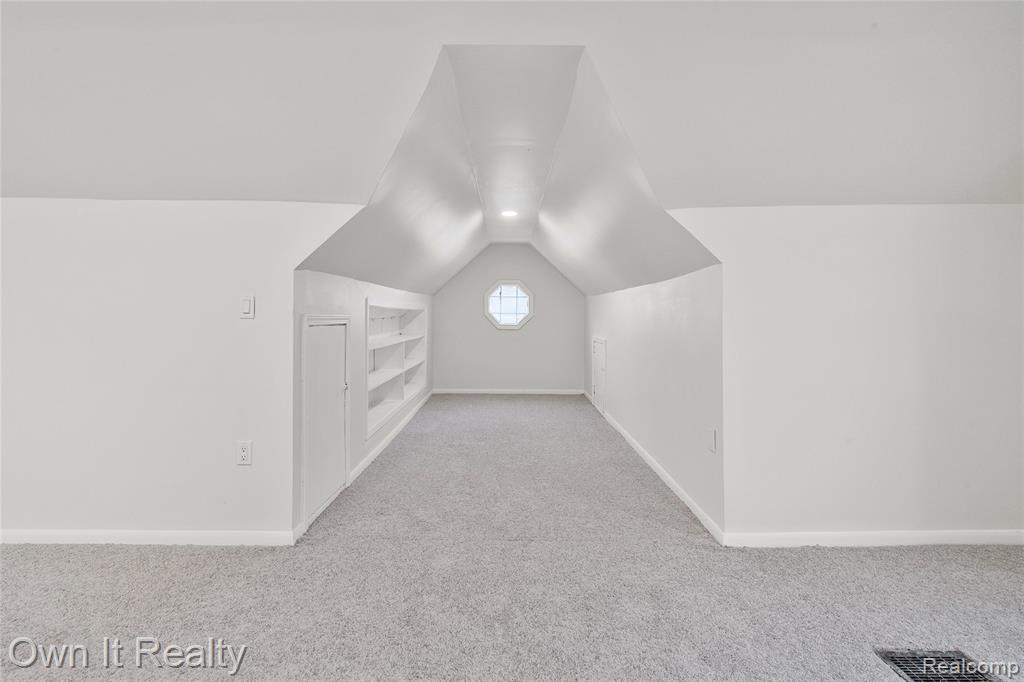 19207 Saint Marys Street, Detroit, MI, 48235