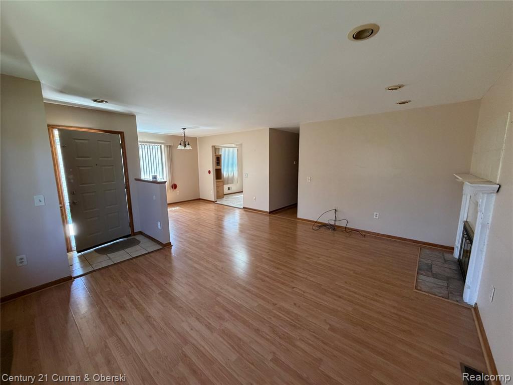 5715 N Gulley Road, Dearborn Heights, MI 48127 — Photo 3