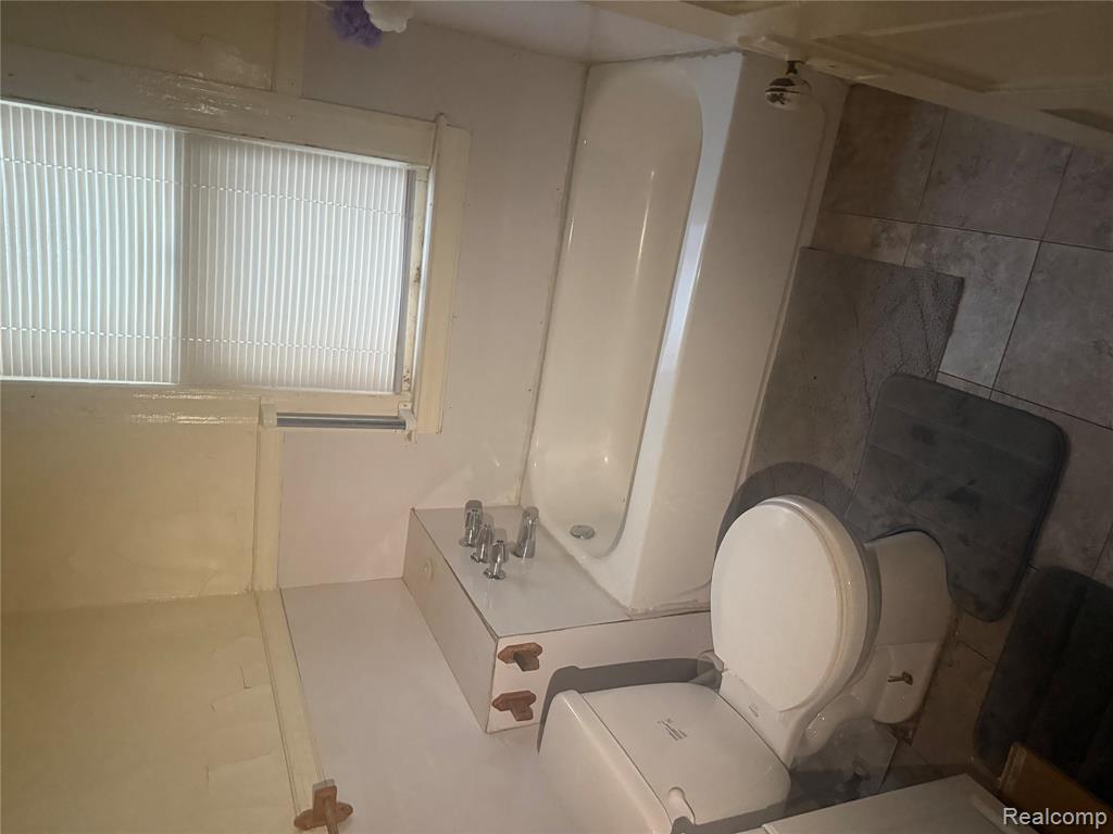 5682 Missouri Street, Detroit, MI 48208 — Photo 5