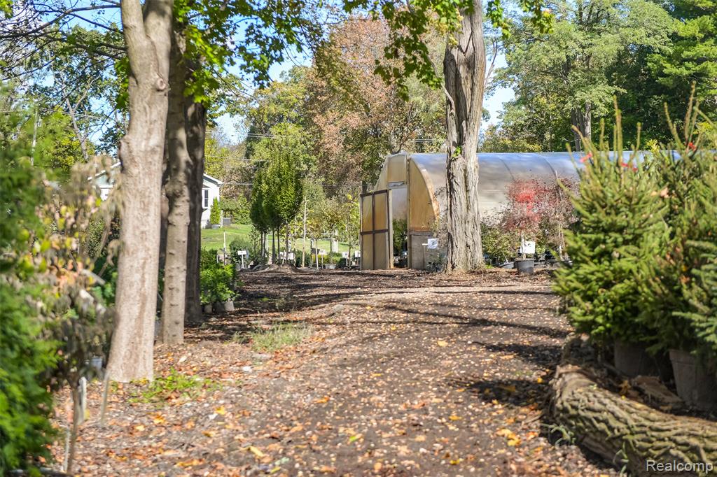 2076 Seymour Lake Road, Ortonville, MI 48462 — Photo 34