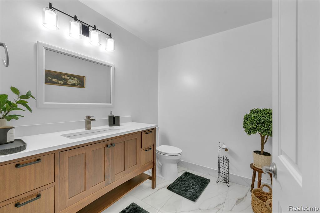 47081 Hidden River Circle N, Canton, MI 48188 — Photo 32