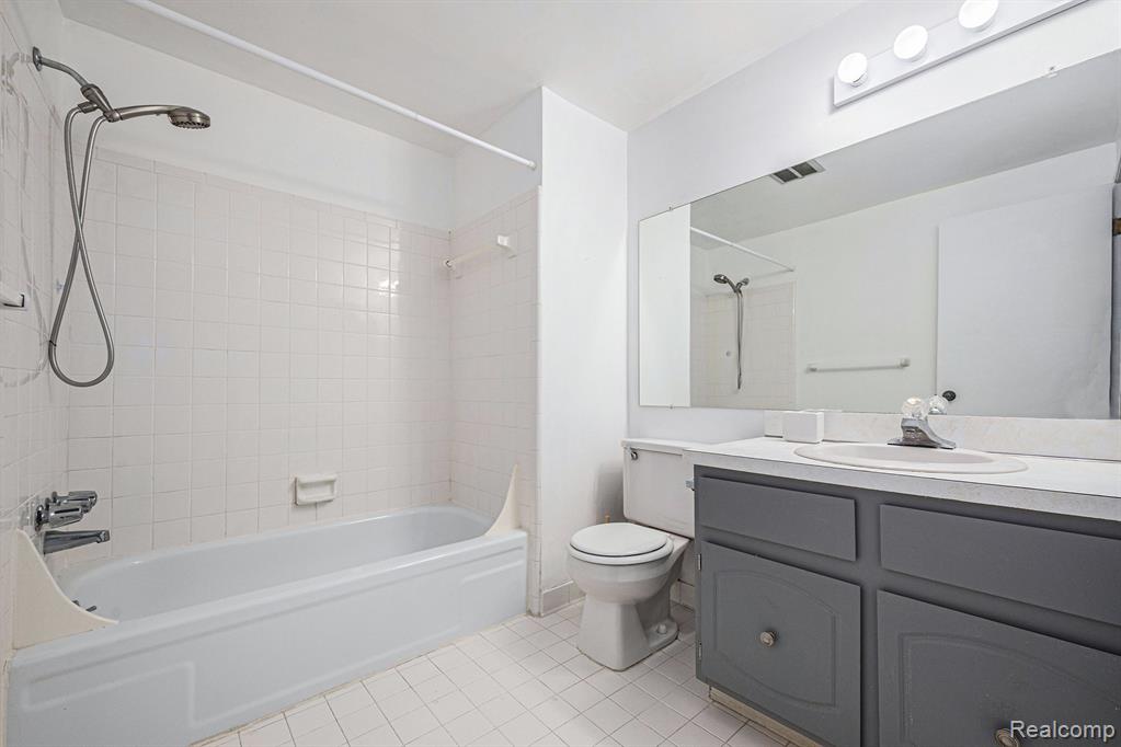 41712 Onaway Drive, Northville, MI 48167 — Photo 10