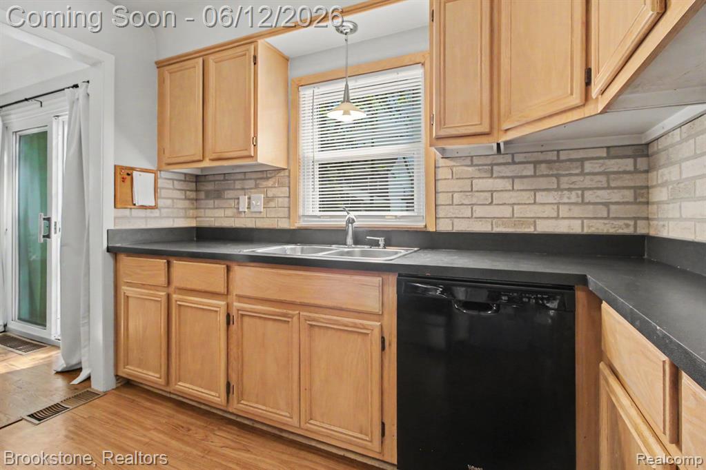 4142 Royal Avenue, Berkley, MI 48072 — Photo 14