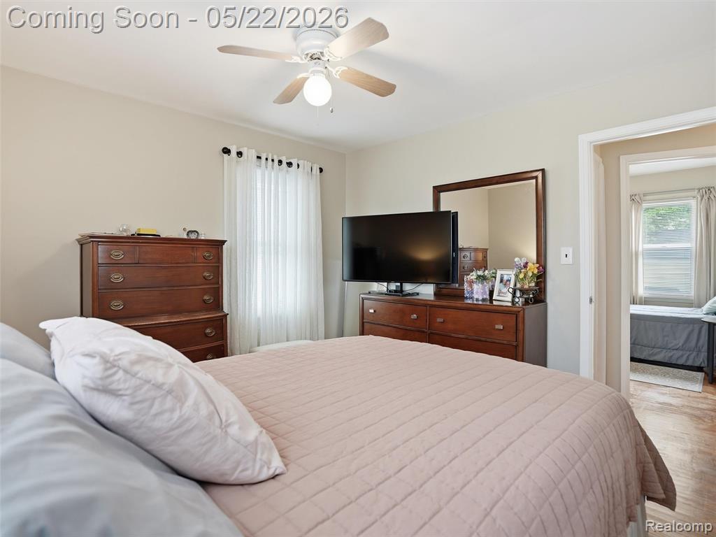 504 E Hudson Avenue, Madison Heights, MI 48071 — Photo 16